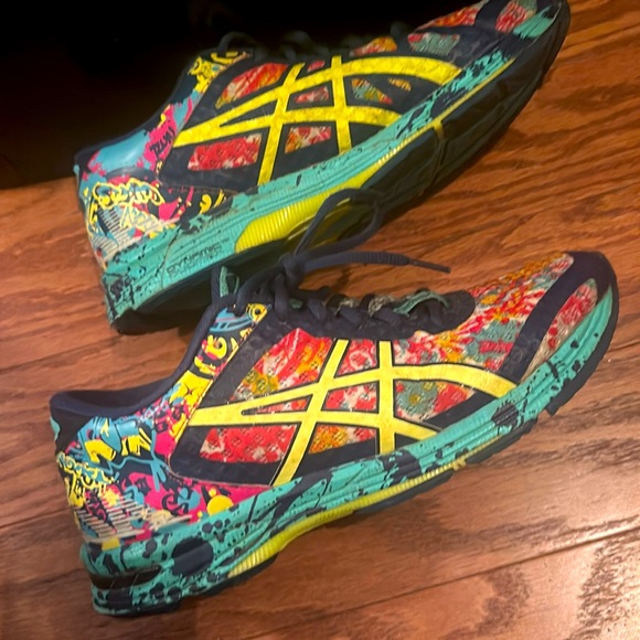 ASICS 7.5W - Picture 2 of 3